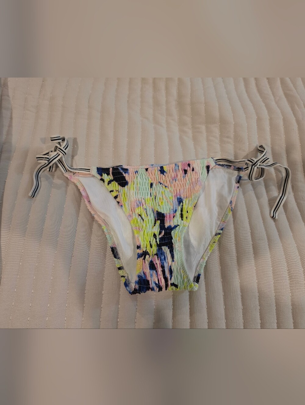 New Victoria's Secret Bikini Bottom